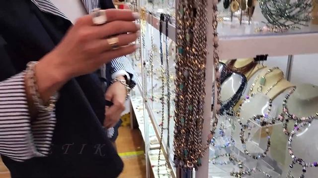 Москва. Май 2023. Парк Сокольники. Выставки-продажи рус АRT стиль и Ювелирный вернисаж. Часть 1. смотреть онлайн