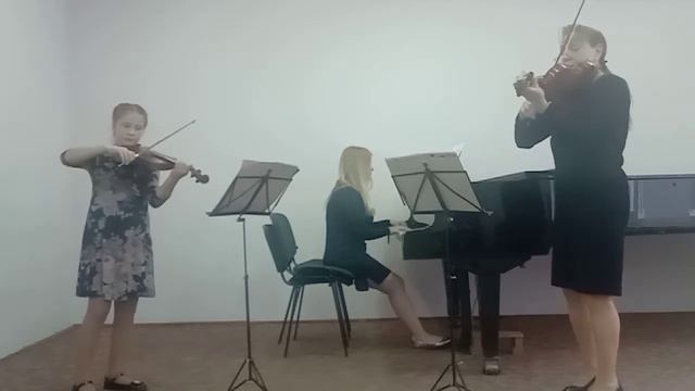 Аніпко Марія. Світлана Тарадуда. Д. Шостакович Гавот. Концертмейстер Світлана Бєляєва.