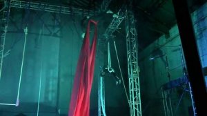 A Million Dreams - Wee J   2017 - KS14D, flying trapeze and aerial silks