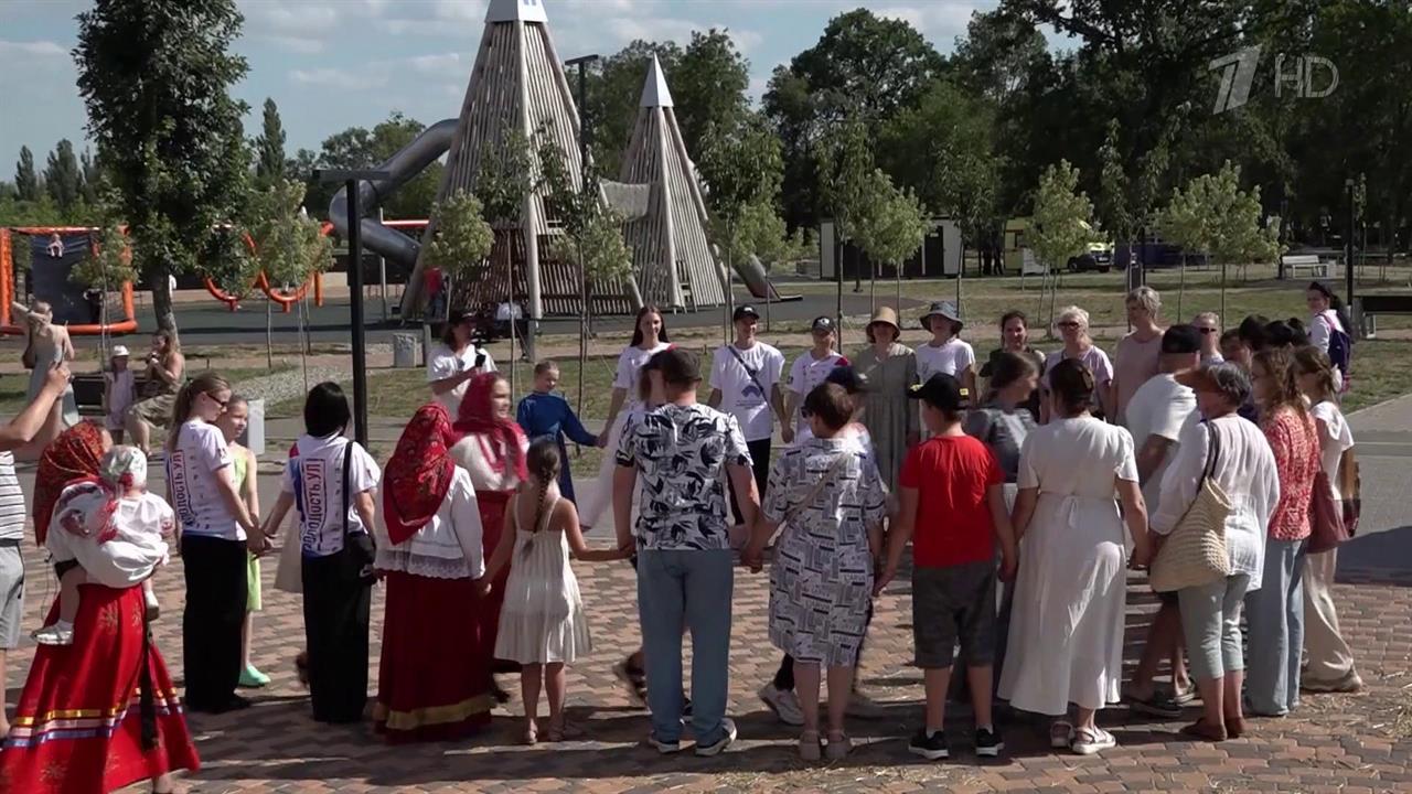Кубанские, астраханские, донские казаки со всей страны съехались на фестиваль в Краснодарском крае