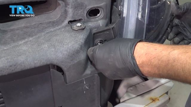 How to Replace Headlights 2011-2019 Ford Explorer смотреть онлайн