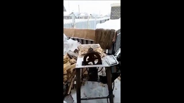 Дровокол из электродвигателя. смотреть онлайн