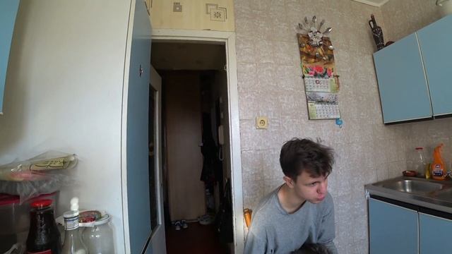 МАМА ПРИГОТОВИЛА УКРАИНСКИЙ БОРЩ / МАМА ОРЕТ НА СЫНА смотреть онлайн