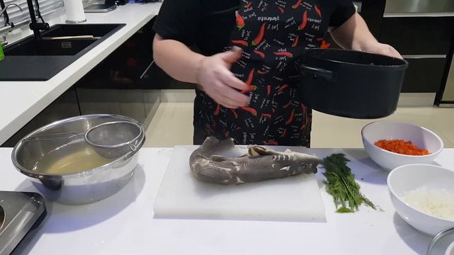 Уха - лучшее средство от похмелья. Уха из акулы. смотреть онлайн