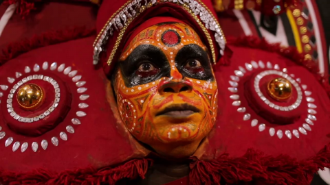 Орел и Решка: Ритуал тэйям в Керале