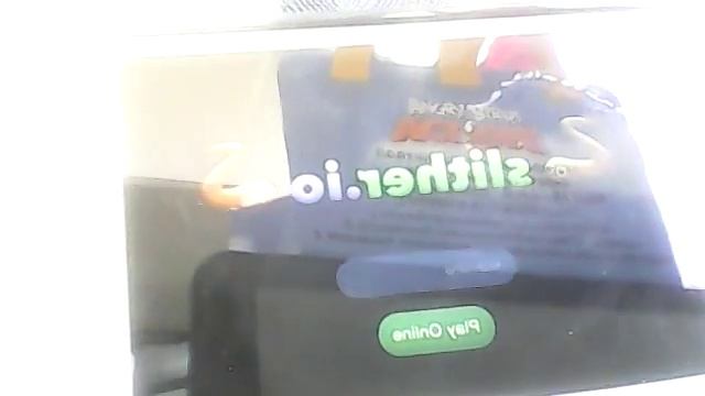 Игра на телефоне с собакой