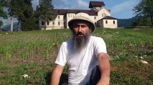 Архимандрит Дорофей (Дбар): Приучите своих детей к труду!