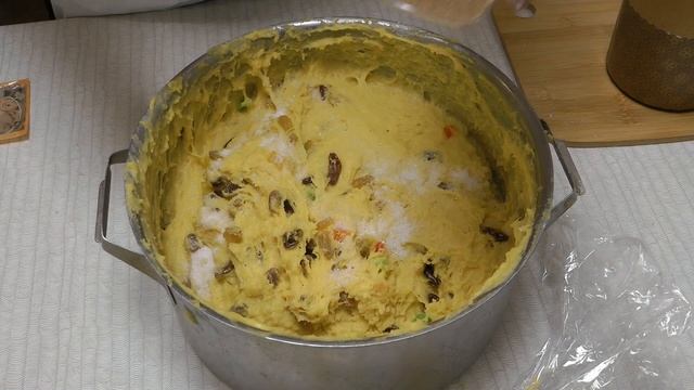 Паска 2020 [опара на манке] #Eastercake 2020 #StayHome #куличпасхальный смотреть онлайн