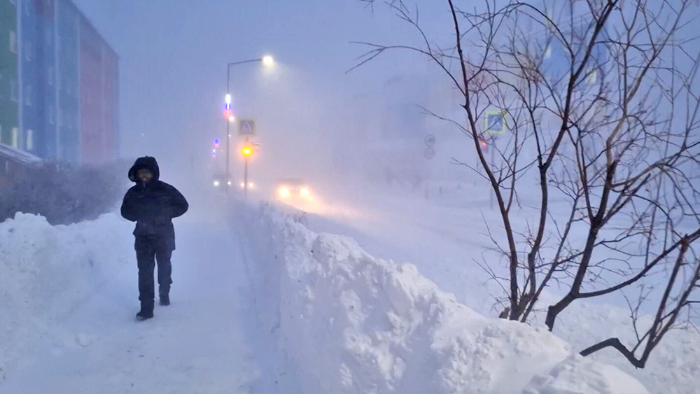 Движение на дорогах Иркутской области оказалось парализовано / События на ТВЦ