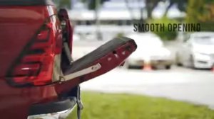 Доводчик задней двери TOYOTA HILUX 2015+