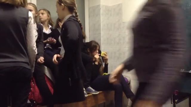 Балаган в раздевалке смотреть онлайн