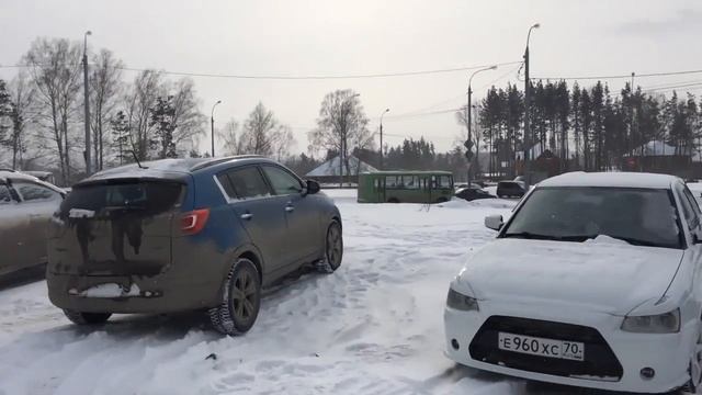 г. Томск, ул. Энтузиастов 45_у входа смотреть онлайн