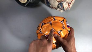 Что внутри футзального мяча? Режем Select Super League