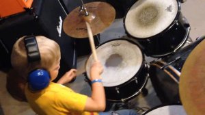Уроки игры на барабанах дети