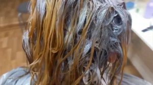 Окрашивание волос, из черного в блонд.Плюс растяжка цвета.