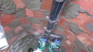 ДРЕНАЖНЫЙ КОЛОДЕЦ ДЛЯ СБОРА ГРУНТОВЫХ, ТАЛЫХ И ДОЖДЕВЫХ ВОД