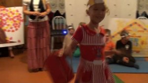 Детская сценка на английском по сказке "Теремок"