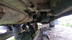 Снятие установка коробки передач Ford Transit 1997г. Стук в сцеплении (мы нашли виноватого)!!!