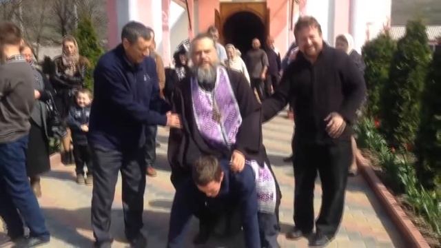 Как религия относится к динозаврам? (РЕЛИГИЯ И ДИНОЗАВРЫ) смотреть онлайн