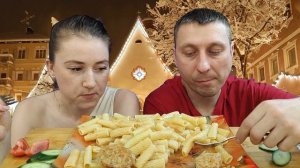 МУКБАНГ КОТЛЕТЫ С МАКАРОНАМИ ОТ МАМЫ / самая вкусная домашняя еда #asmrrussia #мукбанг #mukbang