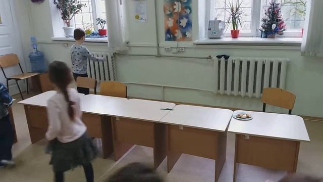 Поиски стикера.Игра на внимание и управление эмоциями.1 класс смотреть онлайн