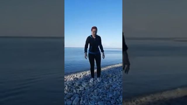 Танцевальная разминка "Видеозарядка от хореографа" смотреть онлайн