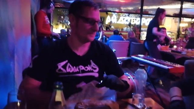 Огромные чебуреки ресторана АйДаБаран смотреть онлайн