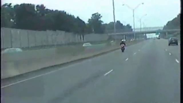 Ducati 916 Wheelie