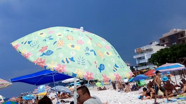 Такого на пляже я еще не видел смотреть онлайн