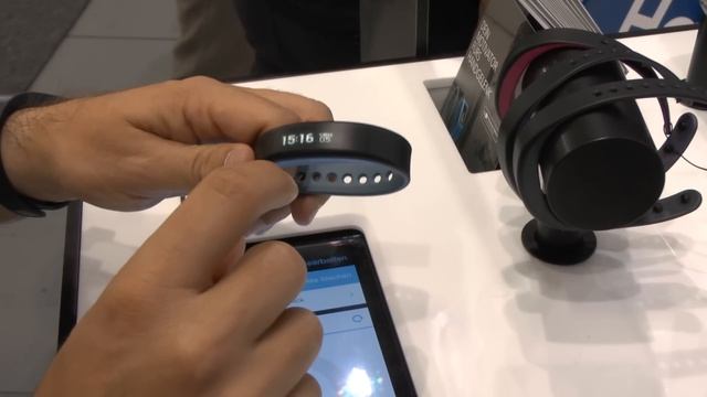 Garmin VivoSmart video Anteprima IFA 2014 HDblog.it смотреть онлайн