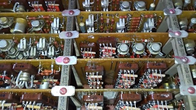 прибор ЭТИ -69 не повезло ((( содержание драгметаллов