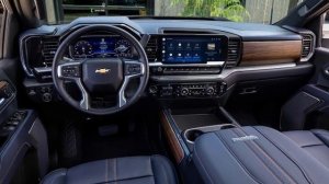 2024 Chevrolet Silverado 2500 and 3500 HD First Look: Less Ugly, More Screen