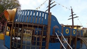 Поездка в Швейцарию. Прогулка по набережной озера Лугано.