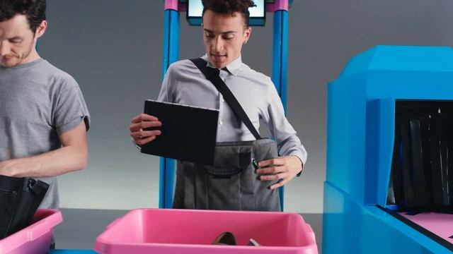 Lenovo Yoga Book – Airport Security (Thin and Light) смотреть онлайн