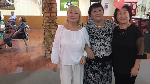 Отмечаем праздник День Учителя!Кафе 2 Брата!2022г.