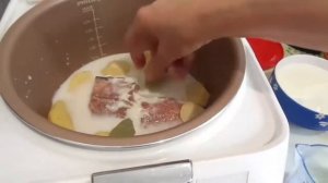 Запеченная рыба с картошкой в мультиварке PHILIPS HD4726.