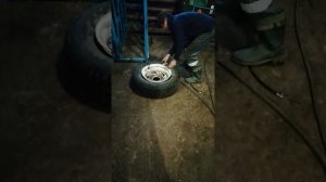 Бортировка колеса при помощи бензина