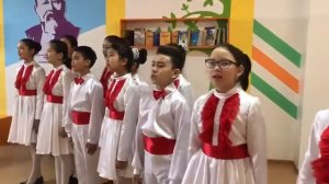 "Желсіз түнде жарық ай" хор