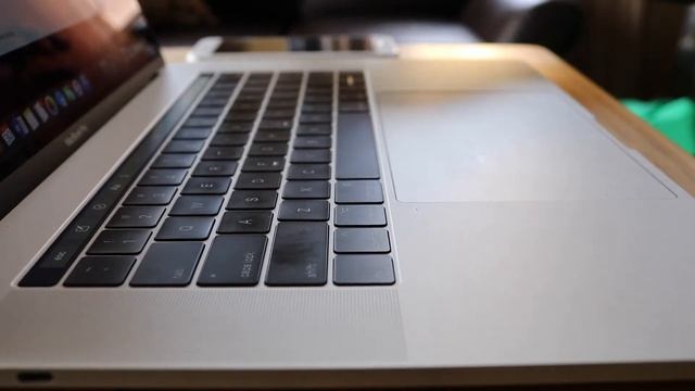 MacBook Pro "15 2017 Review смотреть онлайн