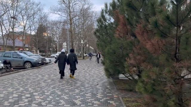 ГУЛЯЕМ ПО СЛАВЯНСКУ НА КУБАНИ. ЦЕНТР ГОРОДА, ЗАГС, НАБЕРЕЖНАЯ. КУШАЕМ В СИЦИЛИИ. смотреть онлайн