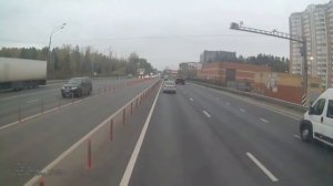 Сказочная семья на КИА против дальнобойщика на фуре.