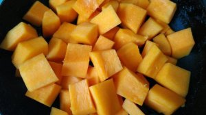 Тушёная тыква в сметанном соусе