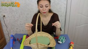Идея: Как крепить основу из пенопласта в корзинке Без Клея ☆ Букеты из конфет своими руками
