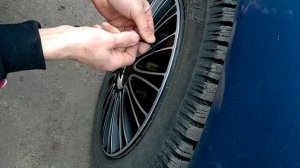 Установка колпаков Le Mans на колеса автомобиля