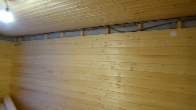 Установка вагонки на потолок. Дом в Аннино. День 9. смотреть онлайн
