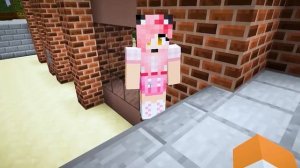 Minecraft School BULLY is in LOVE With Me!