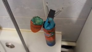 Если гель для бритья не выходит. Обезьяний способ достать!