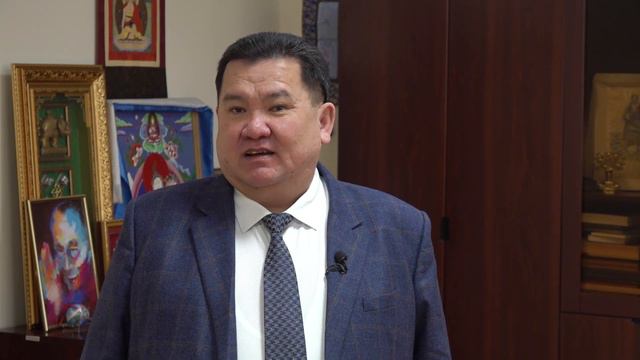 Поздравление ректора КалмГУ Бадмы Салаева с Днем российского студенчества! смотреть онлайн