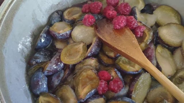 Джем из сливы. Рецепт с изюминкой. смотреть онлайн