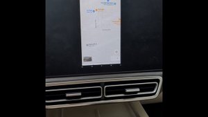 Беспроводное зеркалирование экрана телефона на экран автомобиля Lixiang L9